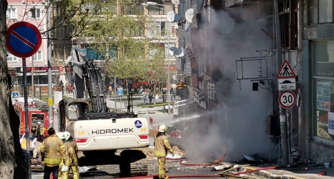 Beylikdüzü'nde doğal gaz borusu patladı